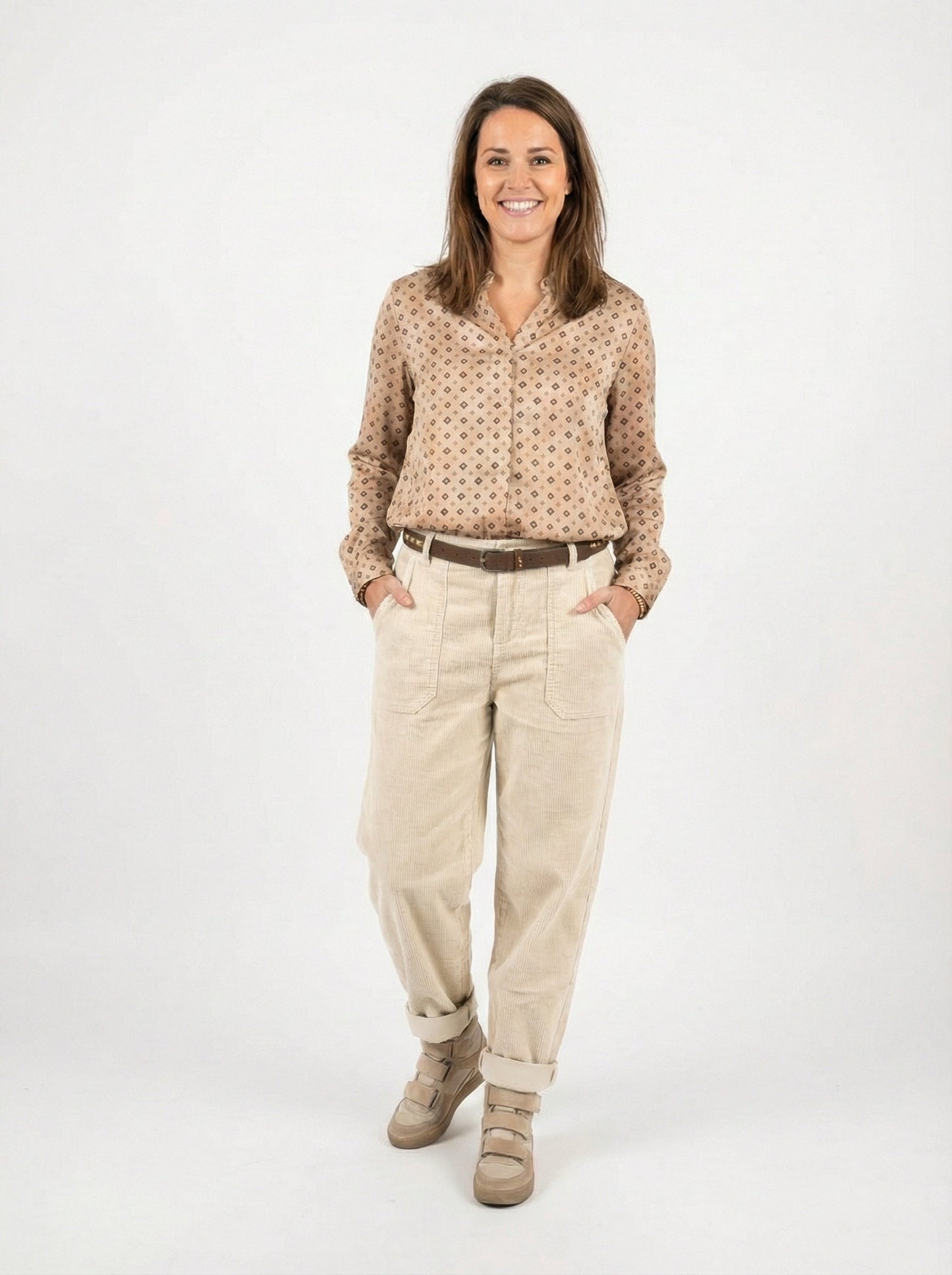 Rania | מכנסי ברל בשי וולוטו סטרץ' לנשים